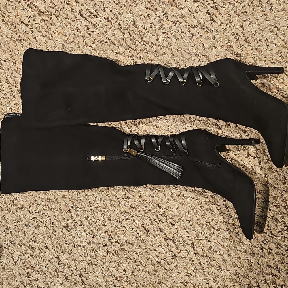 BCBGeneration Black Suede Corseted BC-EVA stretch Boots,  Size 7..excellent cond - Picture 3 of 10